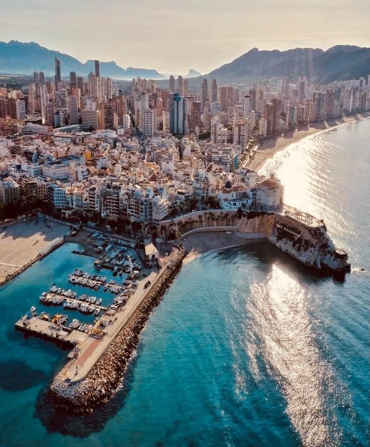 Sunset Waves Benidorm Sea View Apartment Luaran gambar
